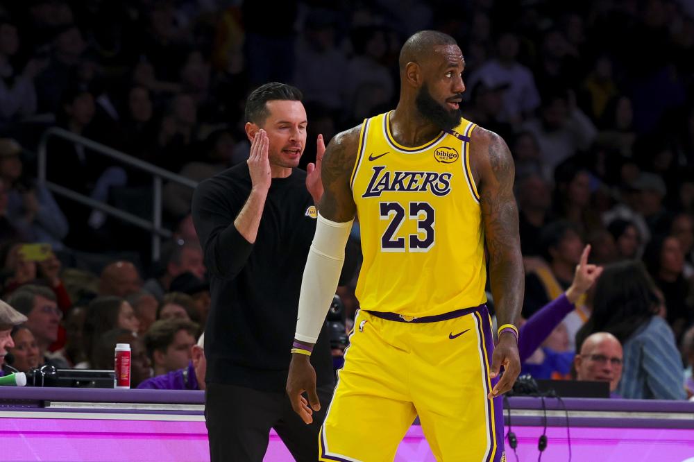 紧盯英格兰 紧盯英格兰