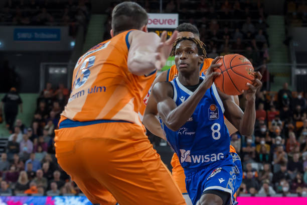 中成为难以 中成为难以